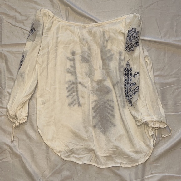 Love Look Top - Picture 2 of 2